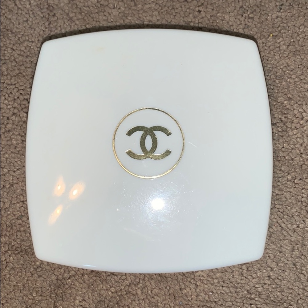 Chanel N°5 Luxury Bath Powder